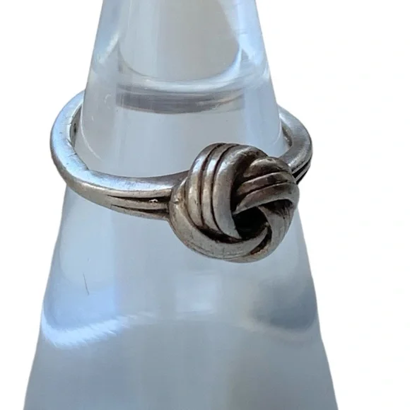 Vintage RJ Graziano Sterling Silver Knot Ring Woman’s Jewelry Love Promise Ring - Picture 2 of 9